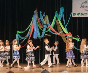 Spravodajstvo z podujatí / Medzinárodný festival detských folklórnych súborov v Rožňave očaril návštevníkov - foto