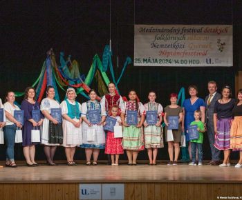 Spravodajstvo z podujatí / Medzinárodný festival detských folklórnych súborov v Rožňave očaril návštevníkov - foto