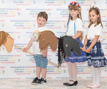 Spravodajstvo z podujatí / Medzinárodný festival detských folklórnych súborov v Rožňave očaril návštevníkov - foto