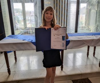 Spravodajstvo z podujatí / Slávnosť v Historickej Radnici v Rožňave ocenila talentovaných žiakov a pedagogických a nepedagogických zamestnancov odchádzajúcich do dôchodku - foto