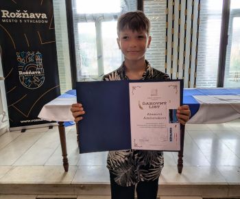 Spravodajstvo z podujatí / Slávnosť v Historickej Radnici v Rožňave ocenila talentovaných žiakov a pedagogických a nepedagogických zamestnancov odchádzajúcich do dôchodku - foto Spravodajstvo z podujatí / Slávnosť v Historickej Radnici v Rožňave ocenila talentovaných žiakov a pedagogických a nepedagogických zamestnancov odchádzajúcich do dôchodku - foto