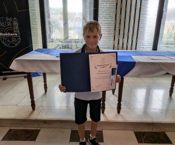 Spravodajstvo z podujatí / Slávnosť v Historickej Radnici v Rožňave ocenila talentovaných žiakov a pedagogických a nepedagogických zamestnancov odchádzajúcich do dôchodku - foto Spravodajstvo z podujatí / Slávnosť v Historickej Radnici v Rožňave ocenila talentovaných žiakov a pedagogických a nepedagogických zamestnancov odchádzajúcich do dôchodku - foto