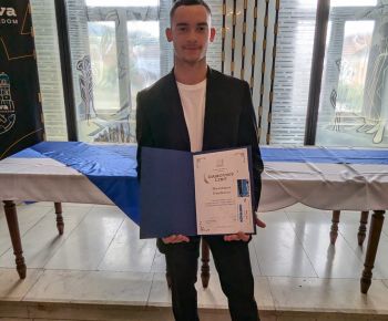 Spravodajstvo z podujatí / Slávnosť v Historickej Radnici v Rožňave ocenila talentovaných žiakov a pedagogických a nepedagogických zamestnancov odchádzajúcich do dôchodku - foto Spravodajstvo z podujatí / Slávnosť v Historickej Radnici v Rožňave ocenila talentovaných žiakov a pedagogických a nepedagogických zamestnancov odchádzajúcich do dôchodku - foto