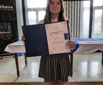 Spravodajstvo z podujatí / Slávnosť v Historickej Radnici v Rožňave ocenila talentovaných žiakov a pedagogických a nepedagogických zamestnancov odchádzajúcich do dôchodku - foto