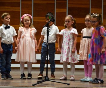 Akcie v dennom centre rok 2024 / Deň matiek - foto Akcie v dennom centre rok 2024 / Deň matiek - foto