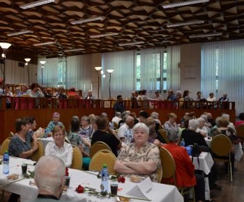 Akcie v dennom centre rok 2024 / Deň matiek - foto Akcie v dennom centre rok 2024 / Deň matiek - foto