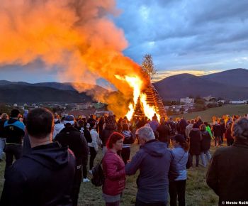 Spravodajstvo z podujatí / Vatra slobody v Rožňave prilákala viac ako tisíc návštevníkov! - foto