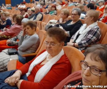 Akcie v dennom centre rok 2025 / MDŽ - foto