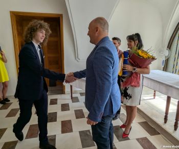 Spravodajstvo z podujatí / Ocenenie najúspešnejších žiakov základných škôl  v zriaďovateľskej pôsobnosti mesta Rožňava - foto