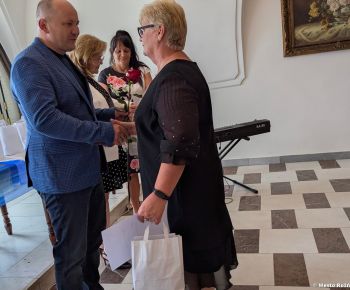 Spravodajstvo z podujatí / Pozdravenie pedagogických a nepedagogických zamestnancov  odchádzajúcich do dôchodku - foto