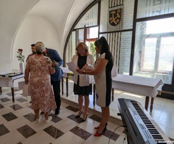 Spravodajstvo z podujatí / Pozdravenie pedagogických a nepedagogických zamestnancov  odchádzajúcich do dôchodku - foto