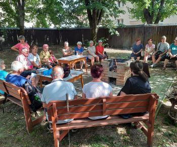 Akcie v dennom centre rok 2025 / Opekačka v dennom centre - foto