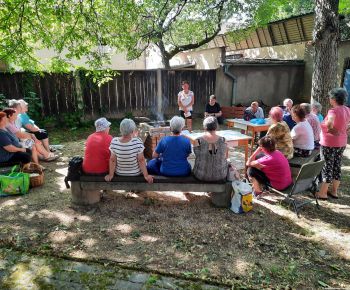 Akcie v dennom centre rok 2025 / Opekačka v dennom centre - foto