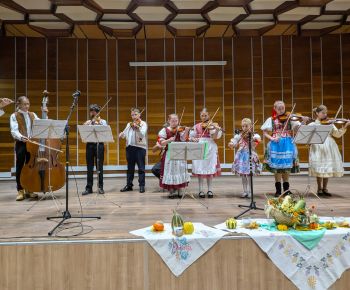 Akcie v dennom centre rok 2025 / Mesiac úcty k starším - foto