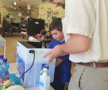 Terénna sociálna práca v meste Rožňava / Rožňava v boji proti žltačke: Terénni sociálni pracovníci mesta v prvej línii pri stabilizácii situácie - foto