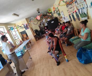 Terénna sociálna práca v meste Rožňava / Rožňava v boji proti žltačke: Terénni sociálni pracovníci mesta v prvej línii pri stabilizácii situácie - foto