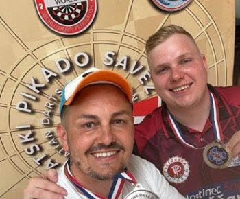 Spravodajstvo z podujatí / Reprezentácia mesta Rožňava v klasických a elektronických šípkach - foto