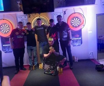 Spravodajstvo z podujatí / Reprezentácia mesta Rožňava v klasických a elektronických šípkach - foto