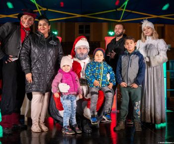 Spravodajstvo z podujatí / Rozprávkové Vianočné trhy 2025 priniesli do Rožňavy čarovnú atmosféru - foto