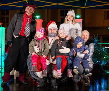 Spravodajstvo z podujatí / Rozprávkové Vianočné trhy 2025 priniesli do Rožňavy čarovnú atmosféru - foto