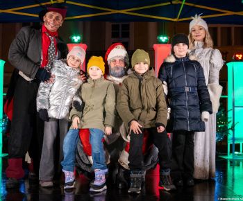 Spravodajstvo z podujatí / Rozprávkové Vianočné trhy 2025 priniesli do Rožňavy čarovnú atmosféru - foto