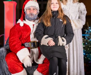 Spravodajstvo z podujatí / Rozprávkové Vianočné trhy 2025 priniesli do Rožňavy čarovnú atmosféru - foto