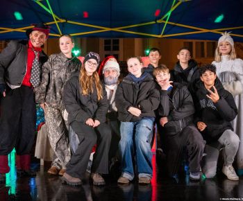 Spravodajstvo z podujatí / Rozprávkové Vianočné trhy 2025 priniesli do Rožňavy čarovnú atmosféru - foto