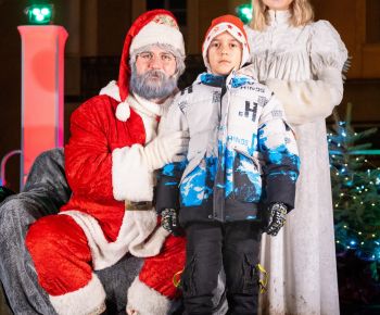 Spravodajstvo z podujatí / Rozprávkové Vianočné trhy 2025 priniesli do Rožňavy čarovnú atmosféru - foto