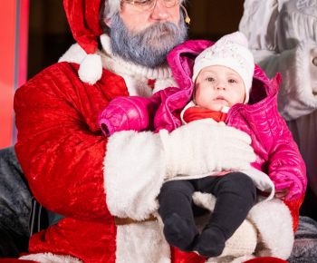 Spravodajstvo z podujatí / Rozprávkové Vianočné trhy 2025 priniesli do Rožňavy čarovnú atmosféru - foto