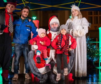 Spravodajstvo z podujatí / Rozprávkové Vianočné trhy 2025 priniesli do Rožňavy čarovnú atmosféru - foto