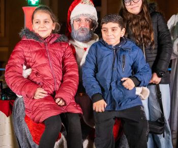 Spravodajstvo z podujatí / Rozprávkové Vianočné trhy 2025 priniesli do Rožňavy čarovnú atmosféru - foto