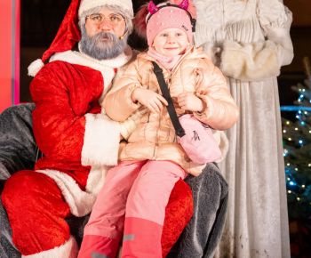 Spravodajstvo z podujatí / Rozprávkové Vianočné trhy 2025 priniesli do Rožňavy čarovnú atmosféru - foto