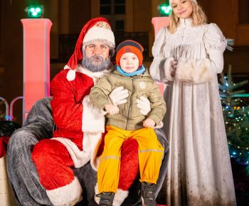 Spravodajstvo z podujatí / Rozprávkové Vianočné trhy 2025 priniesli do Rožňavy čarovnú atmosféru - foto