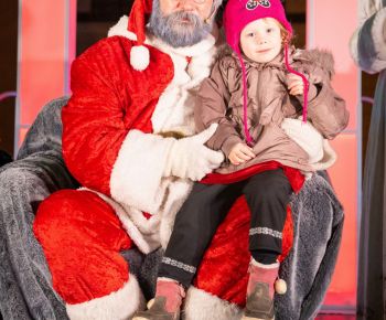 Spravodajstvo z podujatí / Rozprávkové Vianočné trhy 2025 priniesli do Rožňavy čarovnú atmosféru - foto