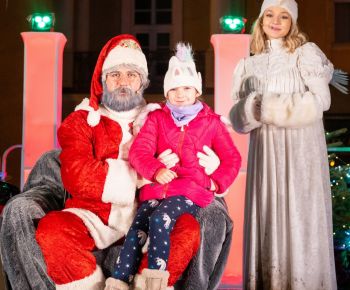 Spravodajstvo z podujatí / Rozprávkové Vianočné trhy 2025 priniesli do Rožňavy čarovnú atmosféru - foto