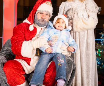 Spravodajstvo z podujatí / Rozprávkové Vianočné trhy 2025 priniesli do Rožňavy čarovnú atmosféru - foto