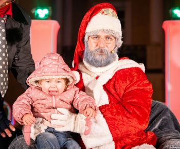 Spravodajstvo z podujatí / Rozprávkové Vianočné trhy 2025 priniesli do Rožňavy čarovnú atmosféru - foto