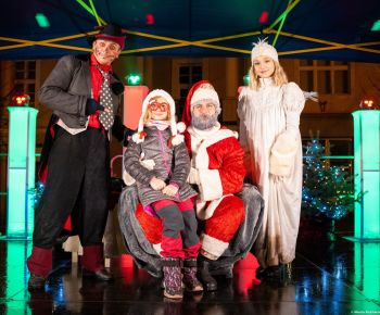 Spravodajstvo z podujatí / Rozprávkové Vianočné trhy 2025 priniesli do Rožňavy čarovnú atmosféru - foto