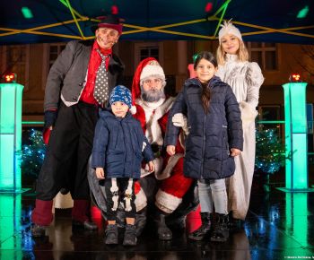 Spravodajstvo z podujatí / Rozprávkové Vianočné trhy 2025 priniesli do Rožňavy čarovnú atmosféru - foto