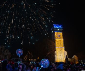 Spravodajstvo z podujatí / Rozprávkové Vianočné trhy 2025 priniesli do Rožňavy čarovnú atmosféru - foto