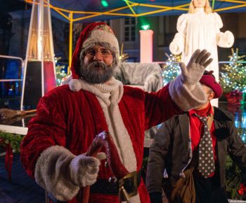 Spravodajstvo z podujatí / Rozprávkové Vianočné trhy 2025 priniesli do Rožňavy čarovnú atmosféru - foto