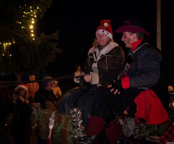 Spravodajstvo z podujatí / Rozprávkové Vianočné trhy 2025 priniesli do Rožňavy čarovnú atmosféru - foto