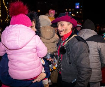 Spravodajstvo z podujatí / Rozprávkové Vianočné trhy 2025 priniesli do Rožňavy čarovnú atmosféru - foto