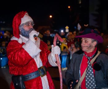 Spravodajstvo z podujatí / Rozprávkové Vianočné trhy 2025 priniesli do Rožňavy čarovnú atmosféru - foto