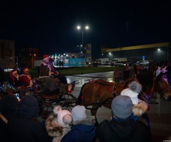 Spravodajstvo z podujatí / Rozprávkové Vianočné trhy 2025 priniesli do Rožňavy čarovnú atmosféru - foto