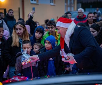 Spravodajstvo z podujatí / Rozprávkové Vianočné trhy 2025 priniesli do Rožňavy čarovnú atmosféru - foto