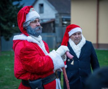 Spravodajstvo z podujatí / Rozprávkové Vianočné trhy 2025 priniesli do Rožňavy čarovnú atmosféru - foto