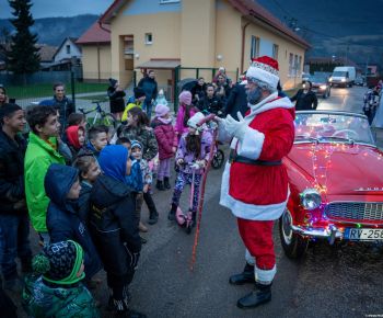 Spravodajstvo z podujatí / Rozprávkové Vianočné trhy 2025 priniesli do Rožňavy čarovnú atmosféru - foto