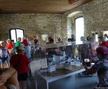 Akcie v dennom centre rok 2026 / Turisticko-poznávací zájazd členov JDS MO  a denného centra v Rožňave - foto