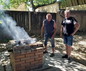 Akcie v dennom centre rok 2026 / Grilovačka namiesto turistiky priniesla skvelú náladu - foto